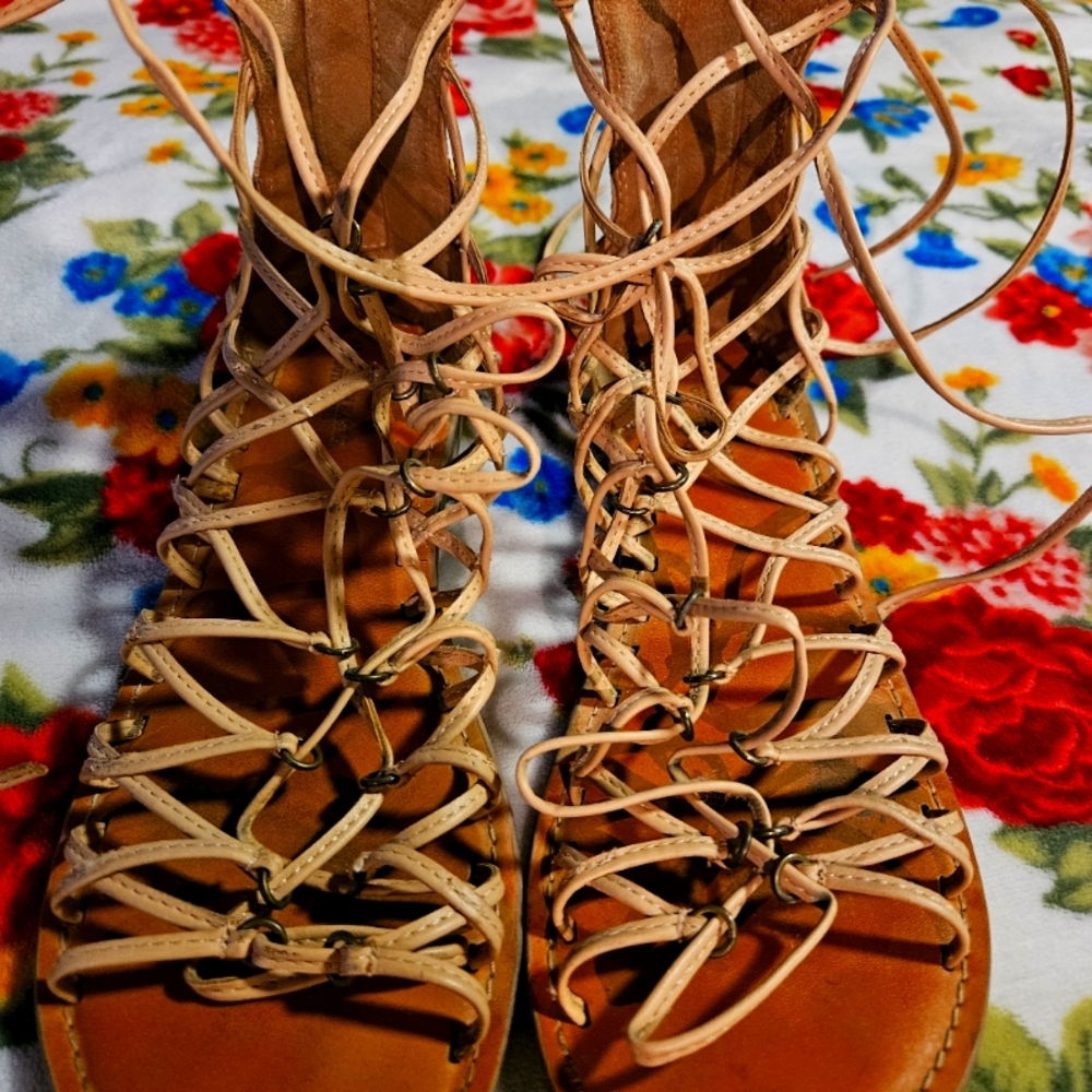 American Eagle Gladiator sandals